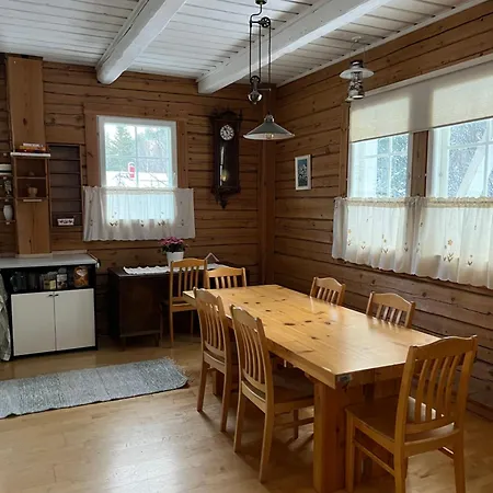 Santa Claus Grand Log Centre *